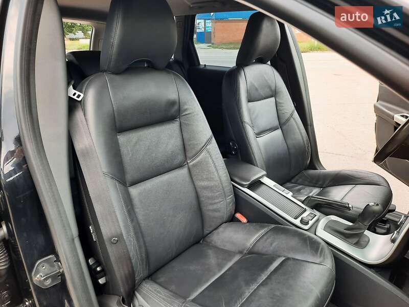 Универсал Volvo V50 2012 в Полтаве