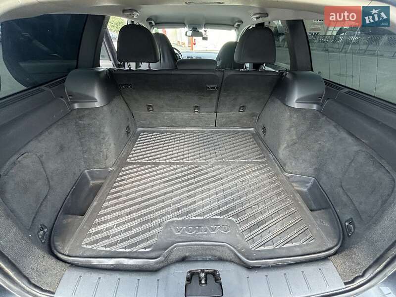 Універсал Volvo V50 2011 в Чернівцях