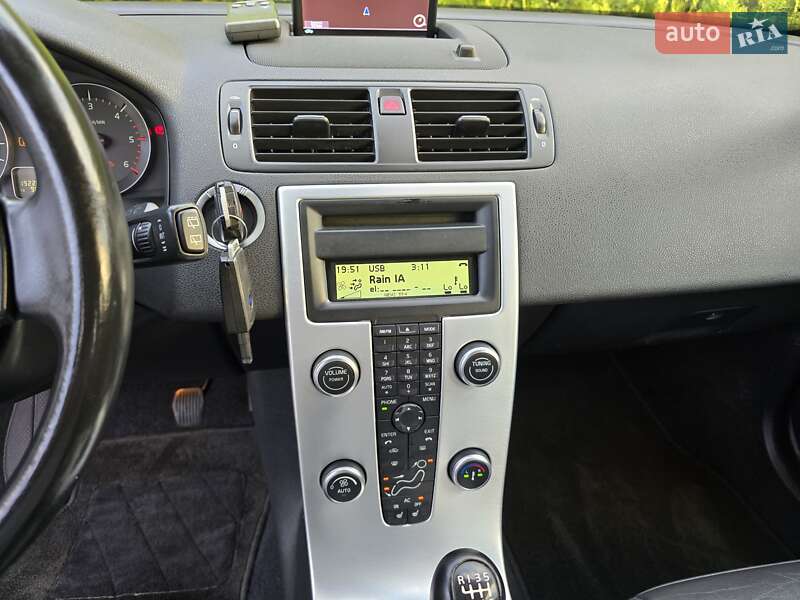 Универсал Volvo V50 2012 в Стрые