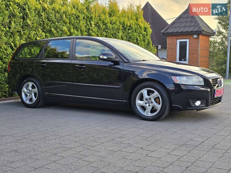Универсал Volvo V50 2012 в Стрые