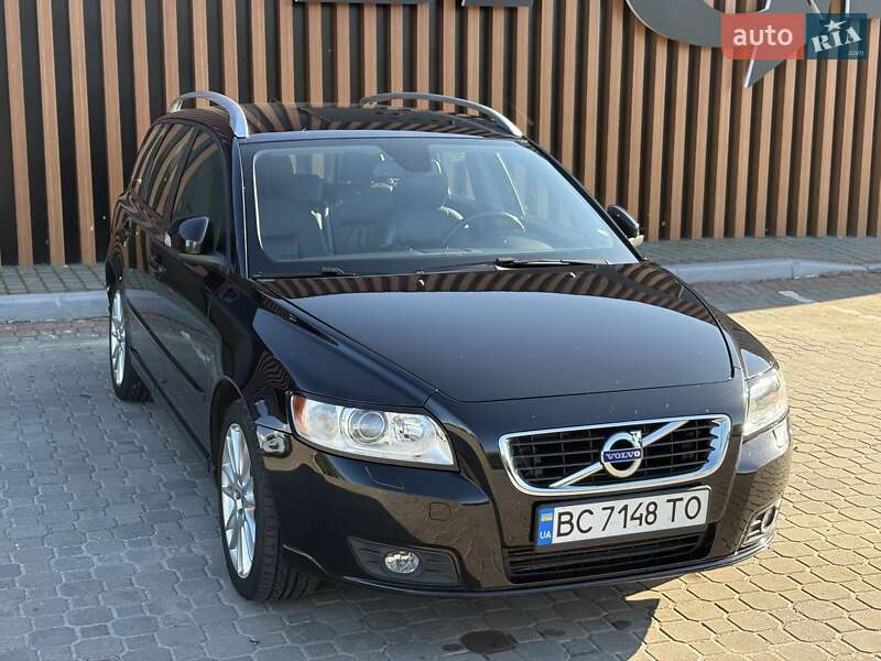 Универсал Volvo V50 2011 в Львове