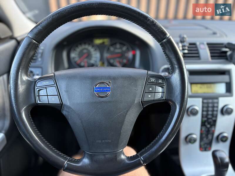 Универсал Volvo V50 2011 в Львове