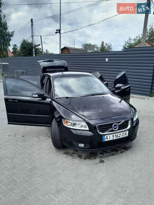 Универсал Volvo V50 2011 в Житомире