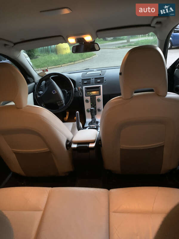Универсал Volvo V50 2011 в Львове