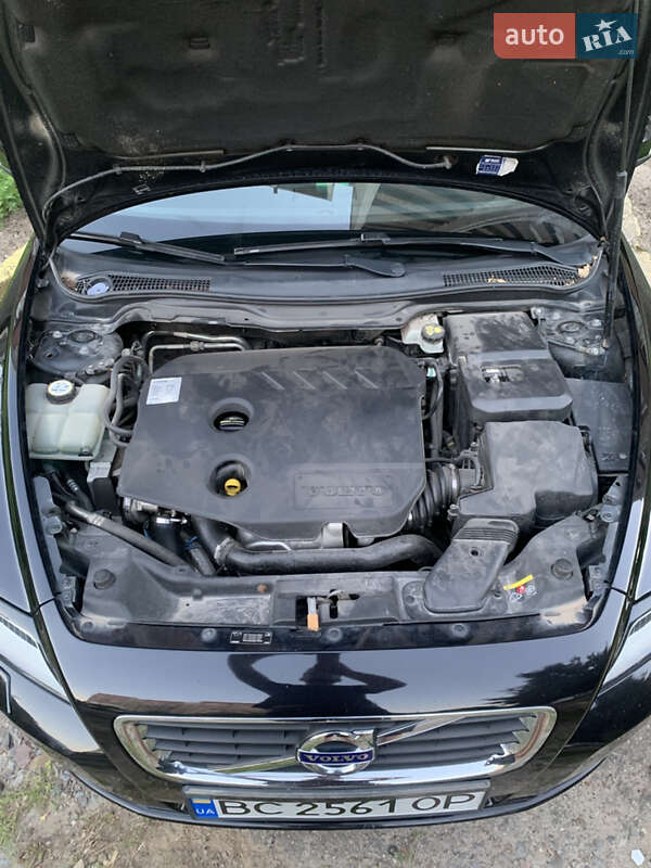 Универсал Volvo V50 2011 в Львове