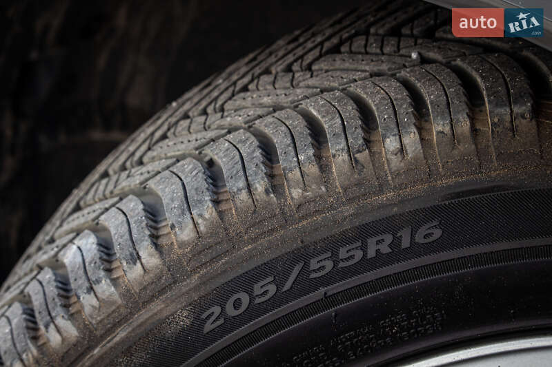 Универсал Volvo V50 2012 в Львове фото 33 Универсал Volvo V50 2012 в Львове