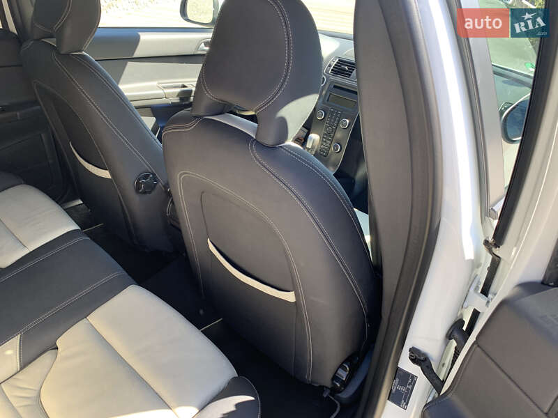 Универсал Volvo V50 2012 в Белой Церкви