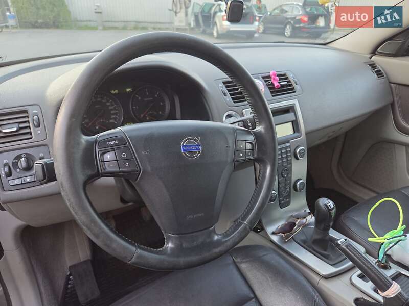 Універсал Volvo V50 2008 в Луцьку