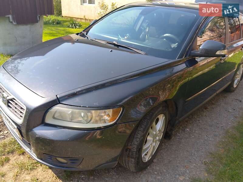 Volvo V50 2009