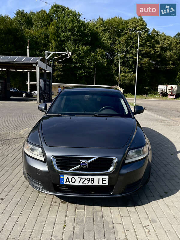 Універсал Volvo V50 2009 в Тячеві