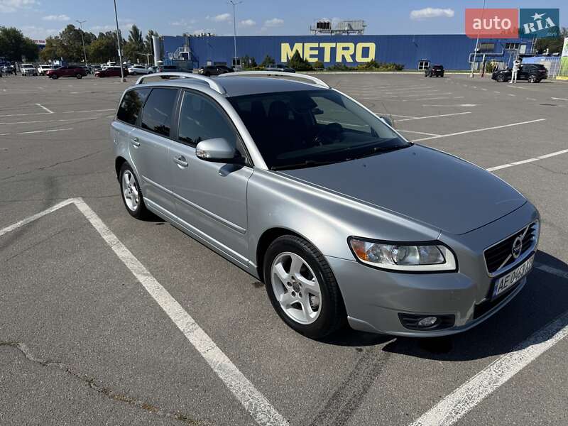 Универсал Volvo V50 2011 в 