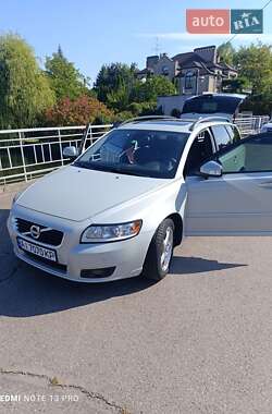 Универсал Volvo V50 2012 в 