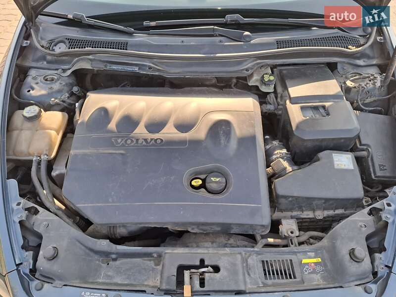 Універсал Volvo V50 2006 в Луцьку