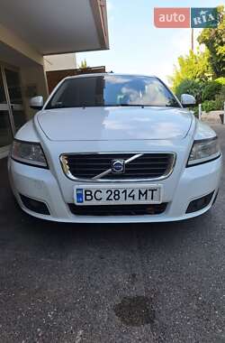 Універсал Volvo V50 2010 в Черкасах