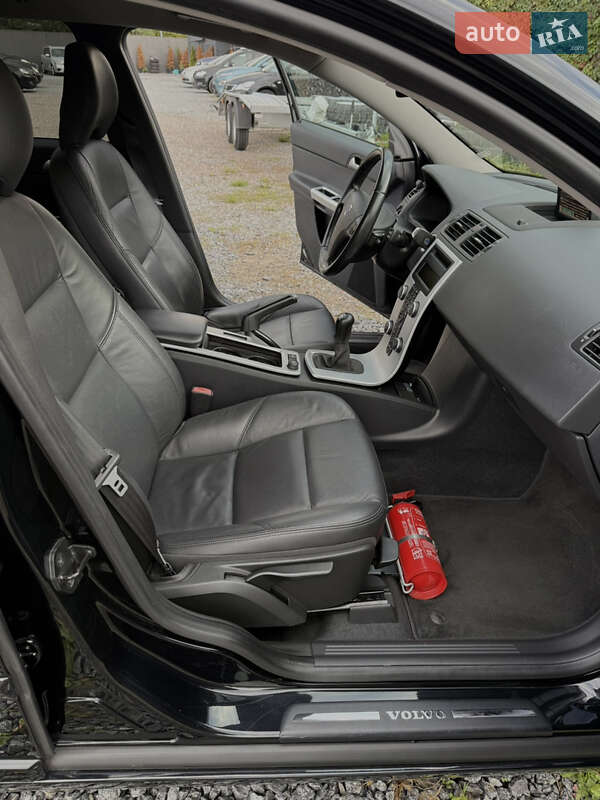 Универсал Volvo V50 2011 в Дрогобыче