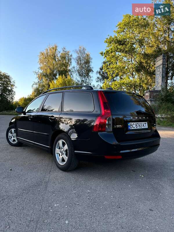 Універсал Volvo V50 2009 в Старому Самборі