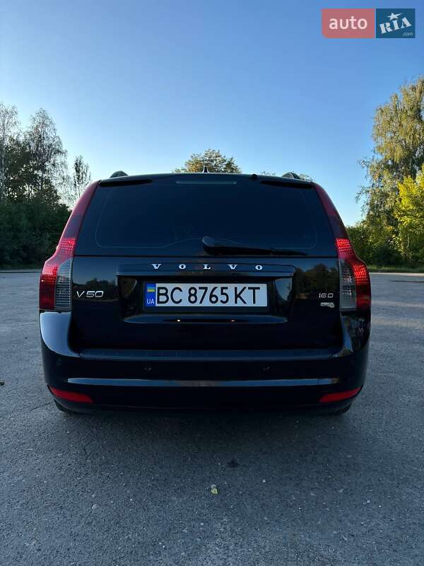 Універсал Volvo V50 2009 в Старому Самборі
