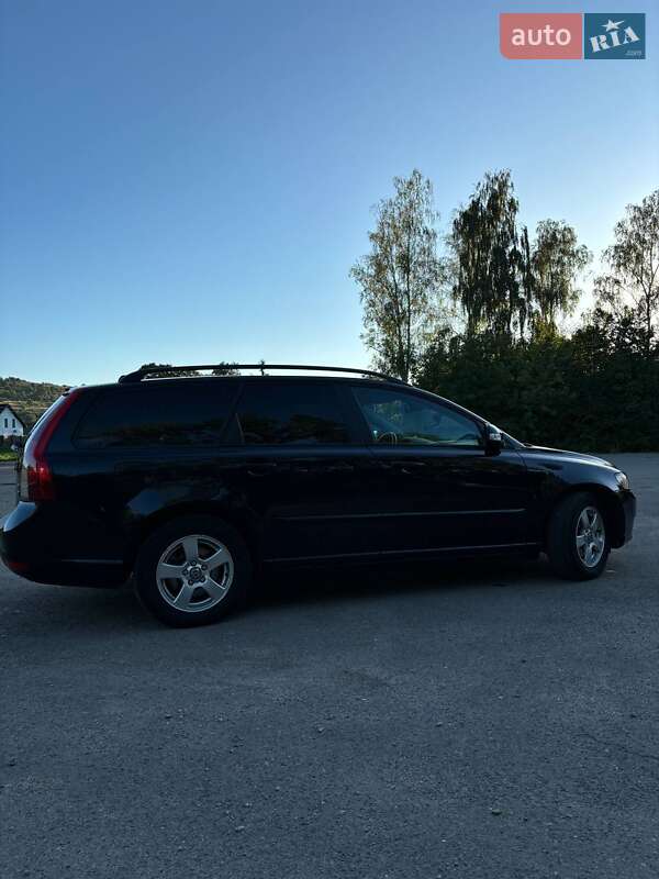 Універсал Volvo V50 2009 в Старому Самборі