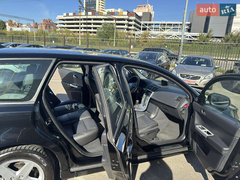 Универсал Volvo V50 2012 в Киеве