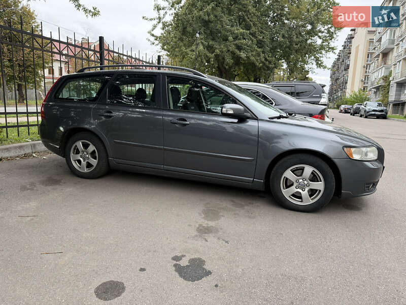 Универсал Volvo V50 2008 в Киеве