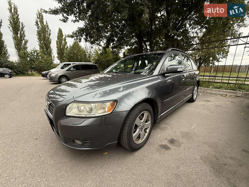 Универсал Volvo V50 2008 в Киеве