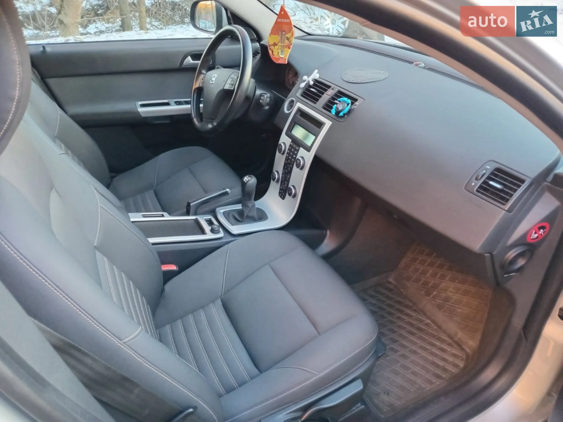 2011 Volvo V50 - мініатюра 8