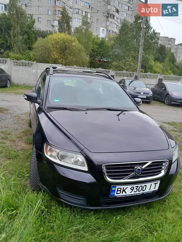 Volvo V50