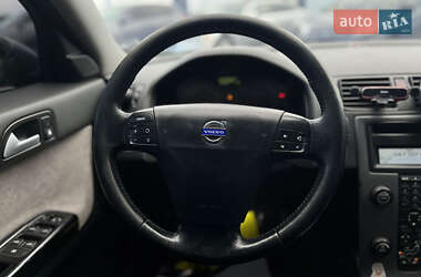 Универсал Volvo V50 2004 в 