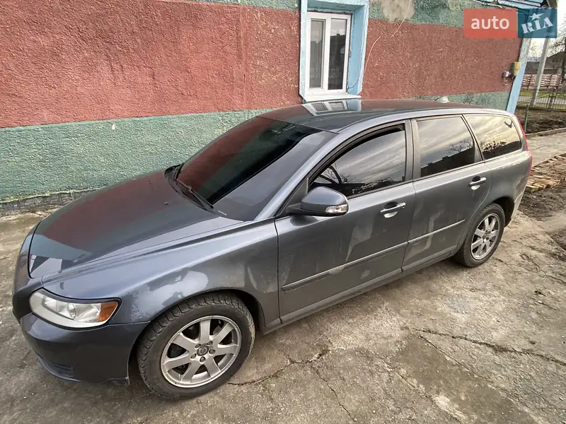 Volvo V50 2010 VIN YV1MW76F2A2572840 фото оголошення 3 з 49