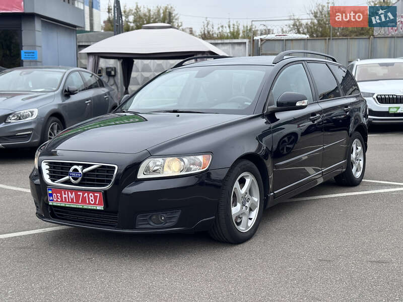 Volvo V50 2011