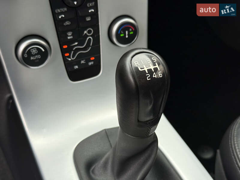 Универсал Volvo V50 2012 в Стрые