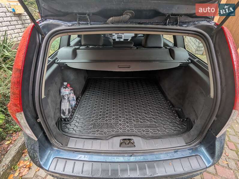 Универсал Volvo V50 2010 в Тернополе