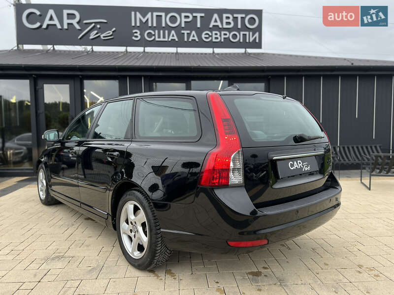 Универсал Volvo V50 2011 в Львове