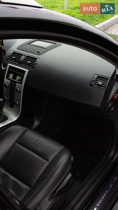 Универсал Volvo V50 2011 в Сколе