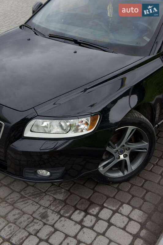 Универсал Volvo V50 2011 в Сколе