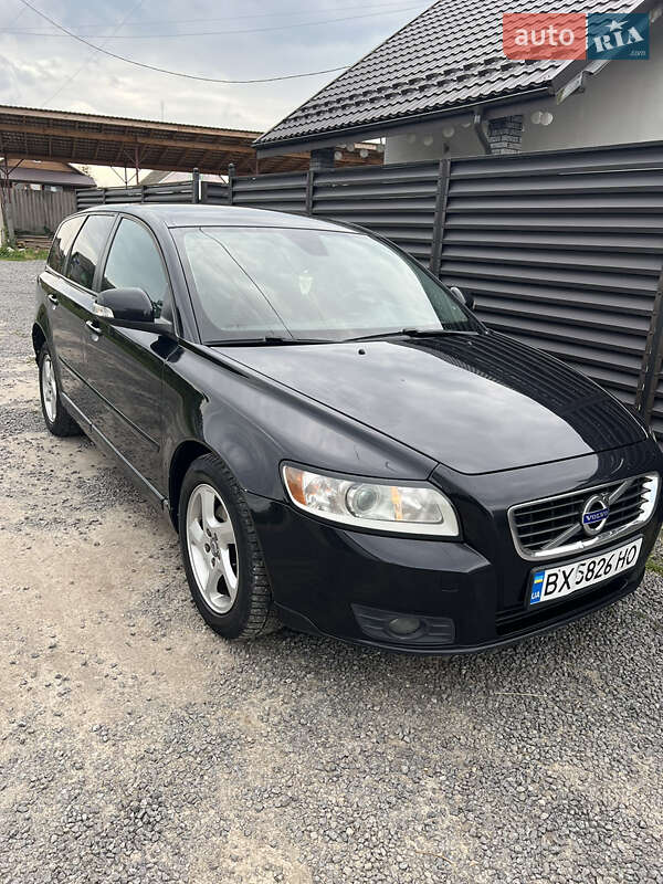 Універсал Volvo V50 2010 в Хмельницькому