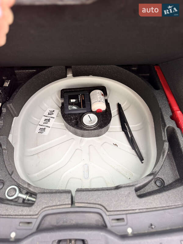 Универсал Volvo V50 2012 в Сумах фото 27 Универсал Volvo V50 2012 в Сумах