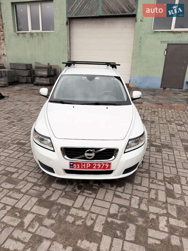 Универсал Volvo V50 2012 в Сумах фото 29 Универсал Volvo V50 2012 в Сумах