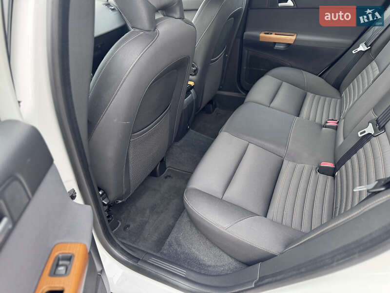 Універсал Volvo V50 2011 в Києві