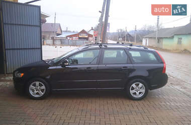 Універсал Volvo V50 2010 в Чернівцях