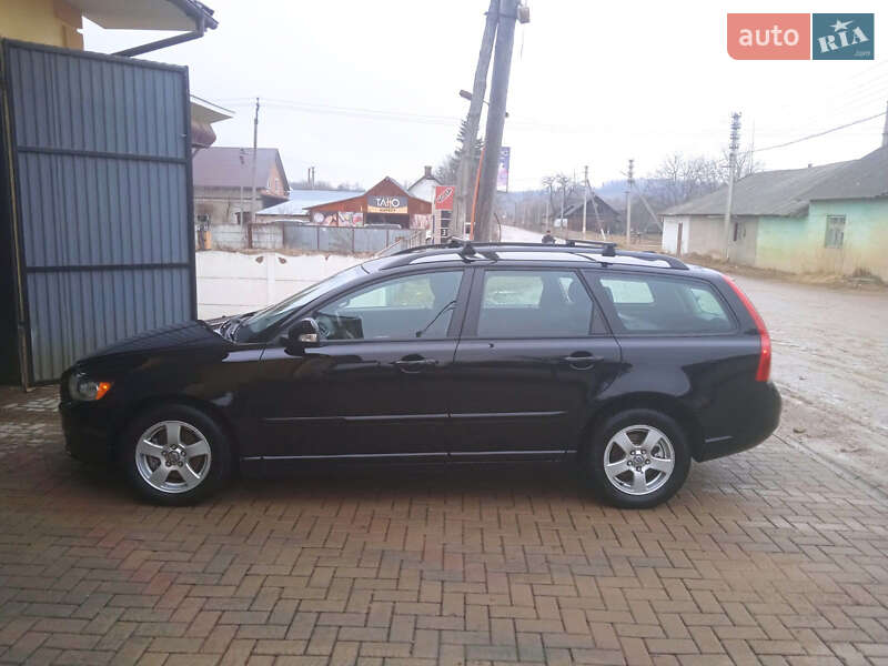 Универсал Volvo V50 2010 в Черновцах