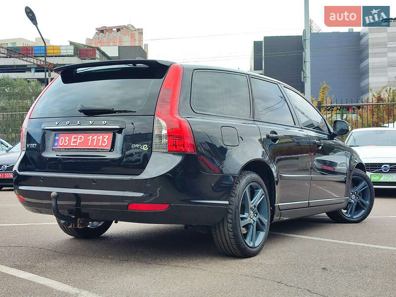Универсал Volvo V50 2012 в Киеве