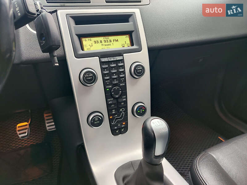 Универсал Volvo V50 2012 в Киеве