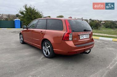 Универсал Volvo V50 2012 в 