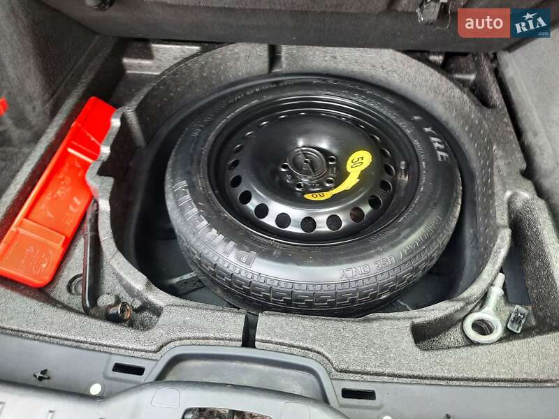 Універсал Volvo V50 2010 в Полтаві