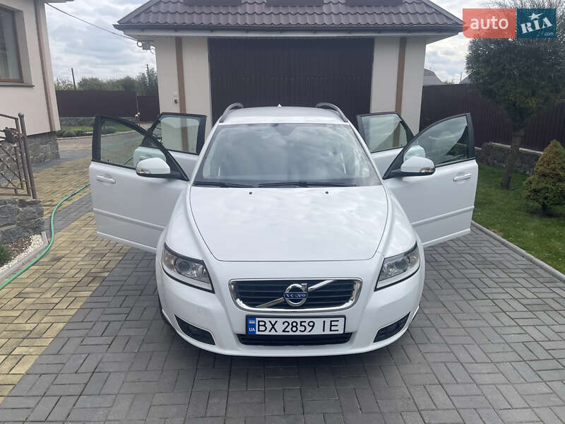 Volvo V50 2010