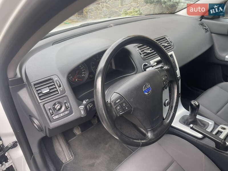 Универсал Volvo V50 2010 в Шепетовке фото 10 Универсал Volvo V50 2010 в Шепетовке