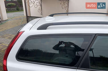 Універсал Volvo V50 2010 в  фото 38 Універсал Volvo V50 2010 в