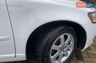 Універсал Volvo V50 2010 в  фото 43 Універсал Volvo V50 2010 в