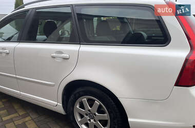 Універсал Volvo V50 2010 в  фото 52 Універсал Volvo V50 2010 в